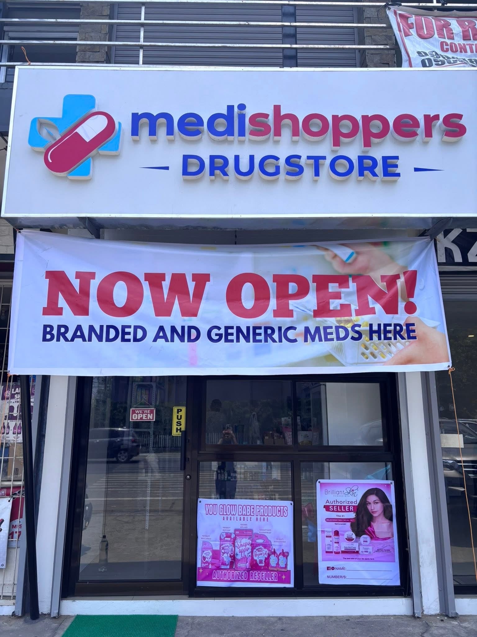 Medishoppers front office